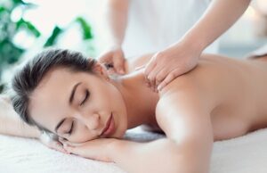 Masaj Terapeutic – Beneficii și Când să Apelezi la El beneficii-masaj-terapeutic