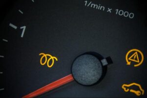 Martori de Bord BMW: Ce Semnifică Fiecare Martor? | Covera