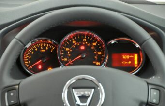 Dacia Sandero – Martori de Bord și Ce Trebuie să Faci martori-bord-dacia-sandero