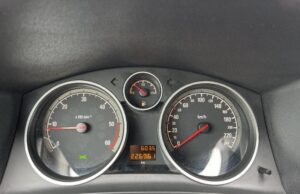 Top Martori Bord Opel Zafira – Semnificații pentru Fiecare Martor martori-bord-opel-zafira