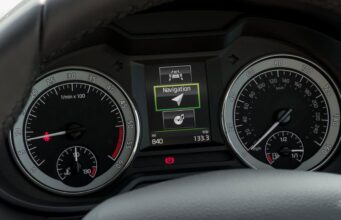 Martori de Bord Skoda Octavia – Ce Înseamnă Fiecare Bec Aprins? martori-bord-skoda-octavia