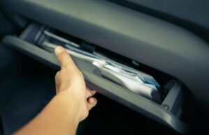 Ce este cartea mașinii (CIV) și ce informații conține? ce-este-cartea-masinii-civ