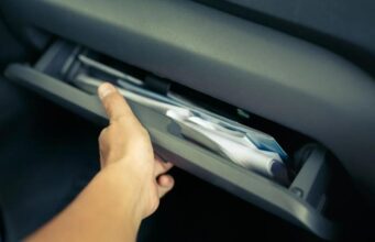 Ce este cartea mașinii (CIV) și ce informații conține? ce-este-cartea-masinii-civ