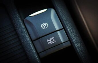 Ce înseamnă Auto-Hold și la ce ajută această funcție? ce-inseamna-auto-hold-si-la-ce-ajuta-aceasta-functie