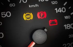 Martor ABS Aprins: Ce Înseamnă și Ce Trebuie să Faci? martor-abs